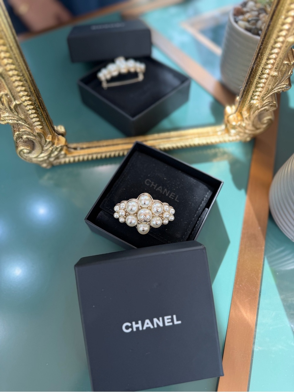 CHANEL COCO MARK PEARL BROOCH B15B